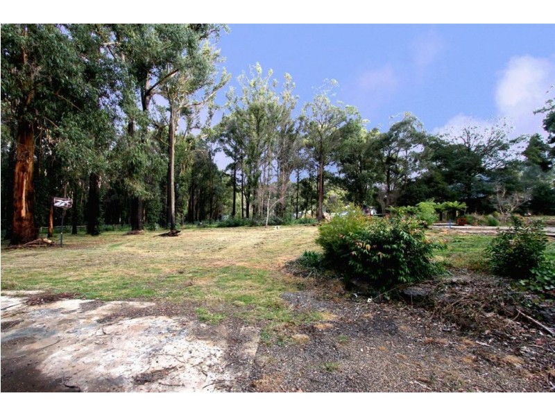 214 Kinglake Glenburn Road, Kinglake VIC 3763