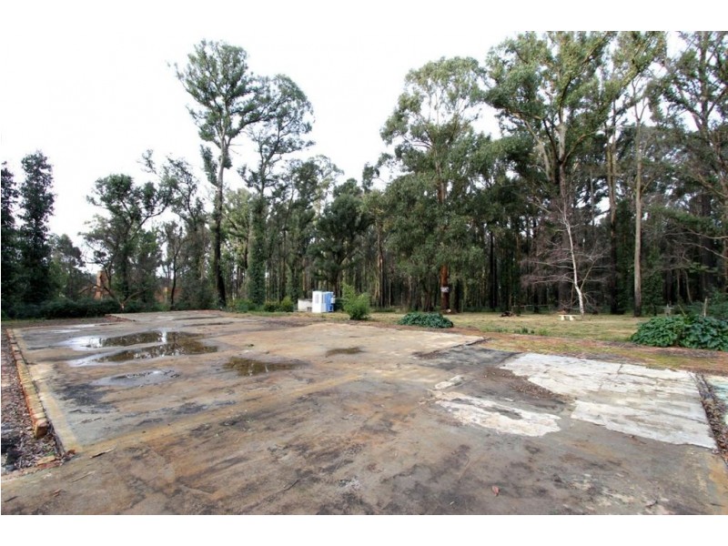 214 Kinglake Glenburn Road, Kinglake VIC 3763