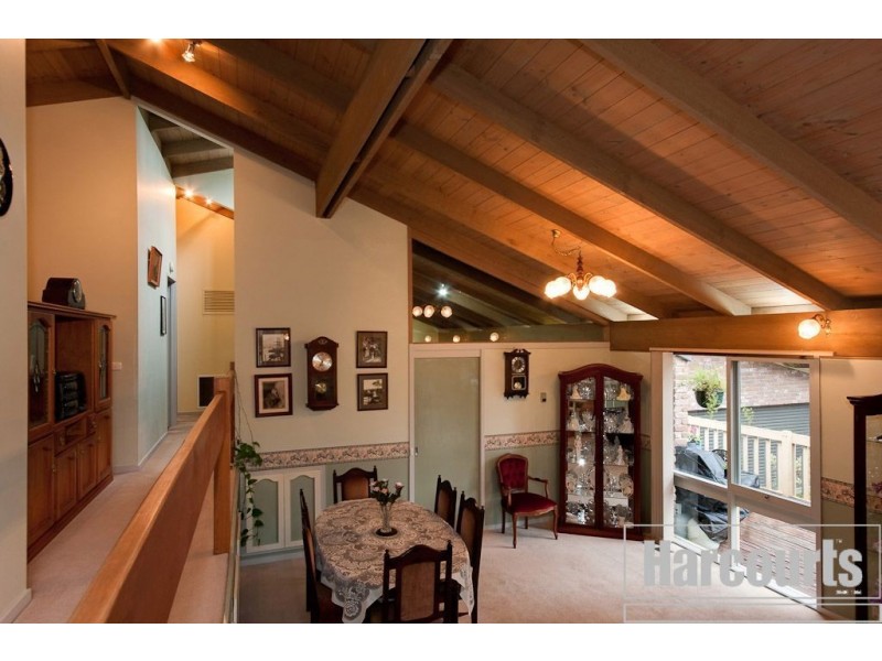 17 Adecroft Court, Eltham VIC 3095