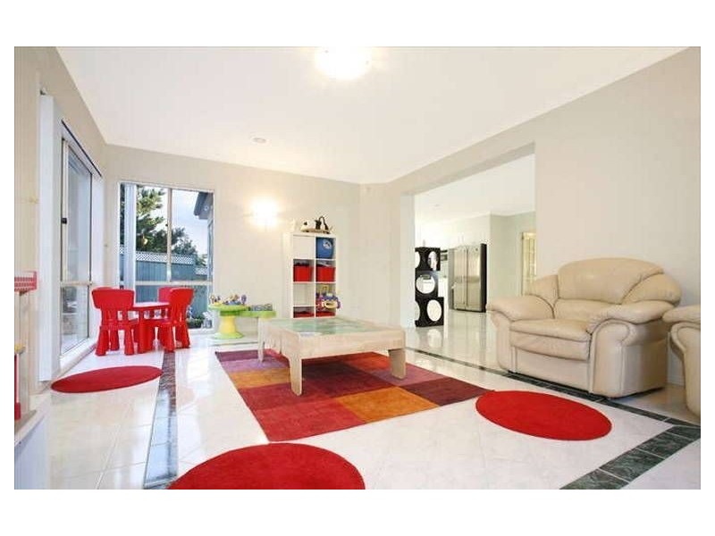 17 Nerreman Gateway, Eltham VIC 3095