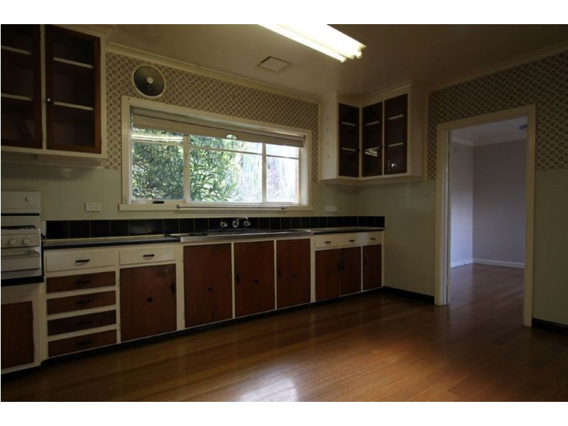 83 Alexandra, Greensborough VIC 3088