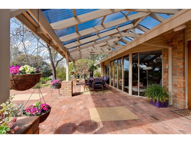 8 Prospect Hill Crescent, Hurstbridge VIC 3099