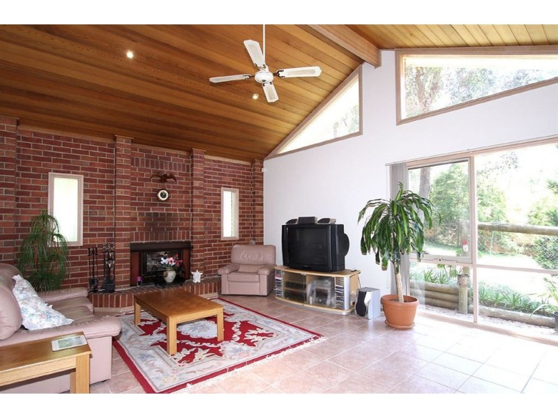 147 Ryans Road, Eltham North VIC 3095