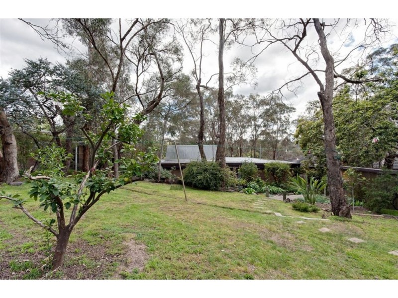 42 Baldwin Avenue, Montmorency VIC 3094