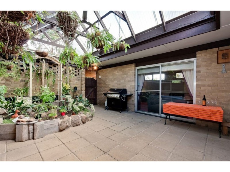 42 Baldwin Avenue, Montmorency VIC 3094