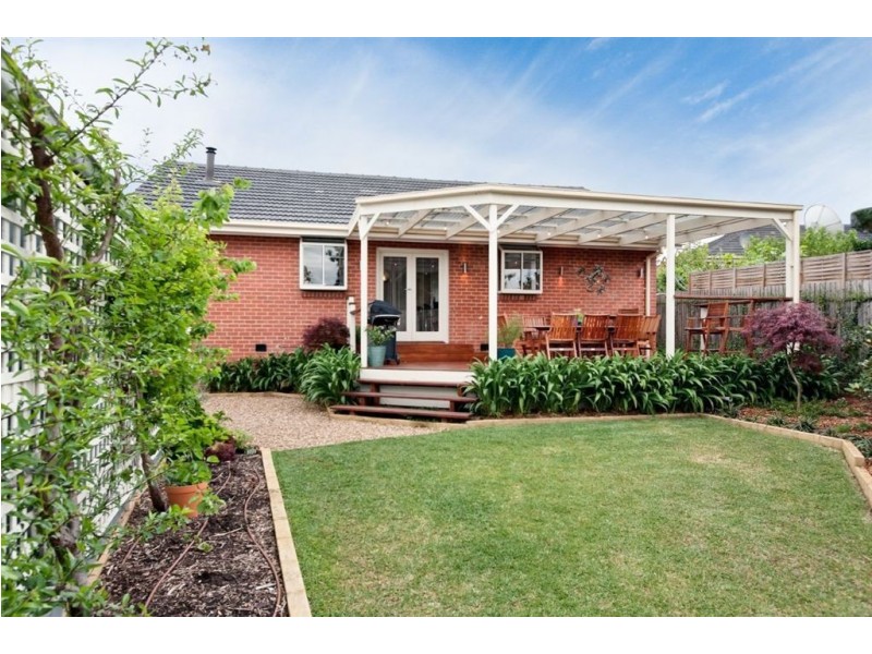 17 Webster Crescent, Watsonia VIC 3087