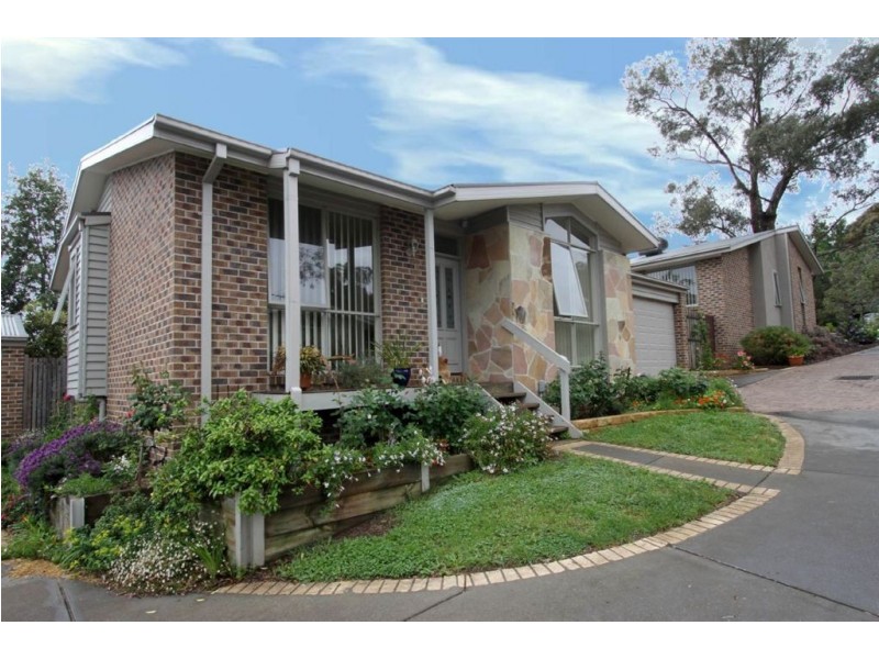 4/27 Batman Road, Eltham VIC 3095