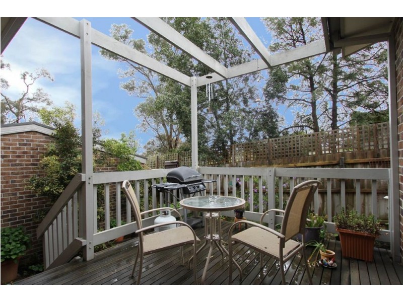 4/27 Batman Road, Eltham VIC 3095