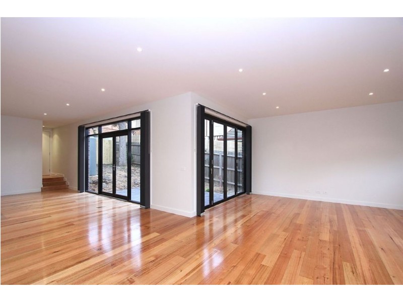 2/ 14 Kett Street, Lower Plenty VIC 3093