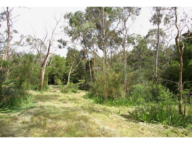 157 Scenic Crescent, Eltham North VIC 3095