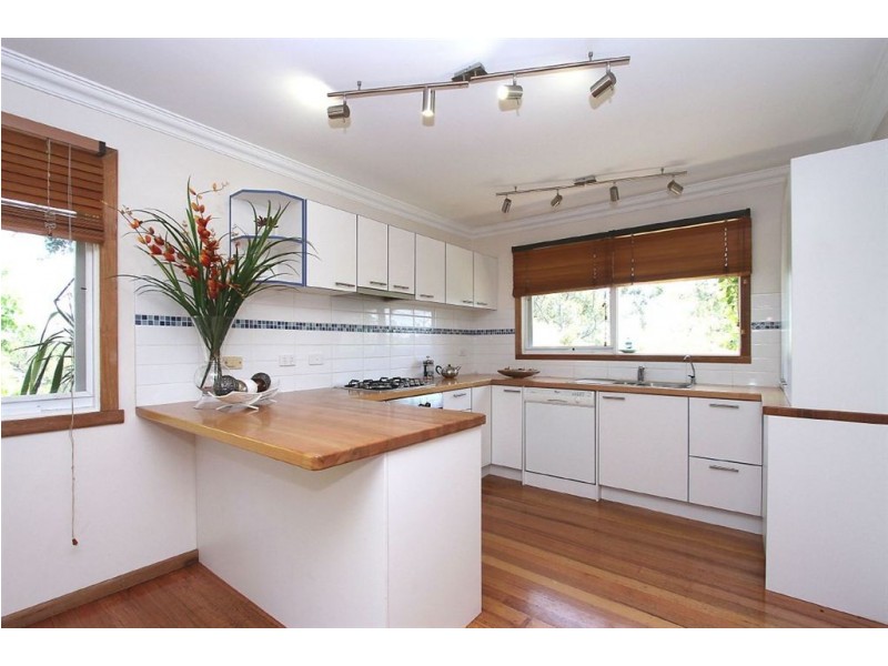 14 Park West Road, Eltham VIC 3095