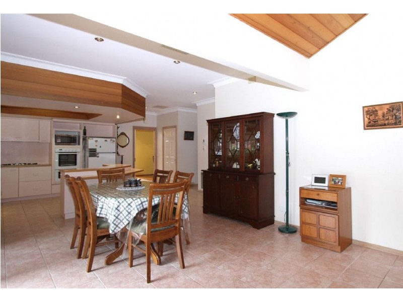 147 Ryans Road, Eltham North VIC 3095