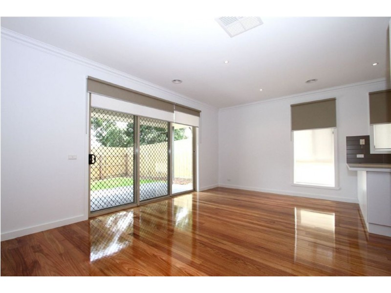 4/63 Mountain View Road, Montmorency VIC 3094