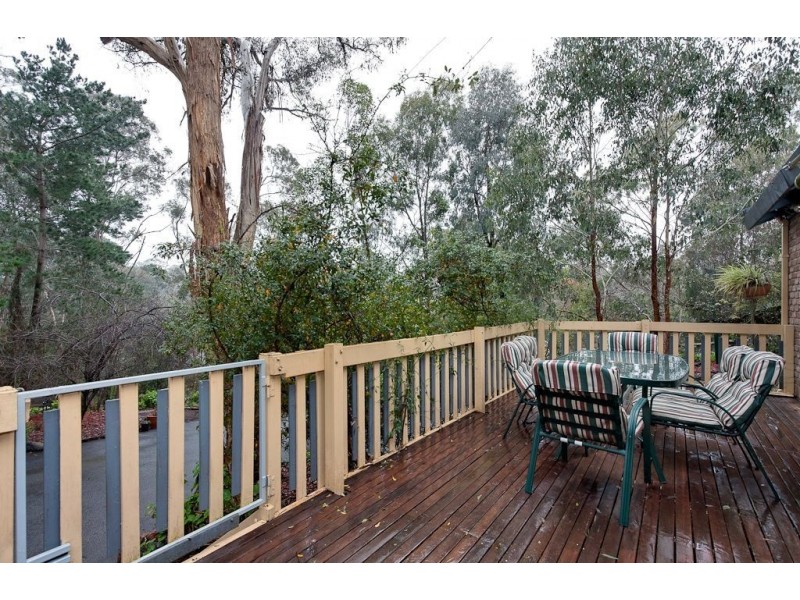 17 Adecroft Court, Eltham VIC 3095