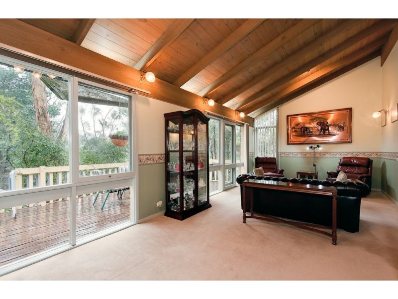 17 Adecroft Court, Eltham VIC 3095