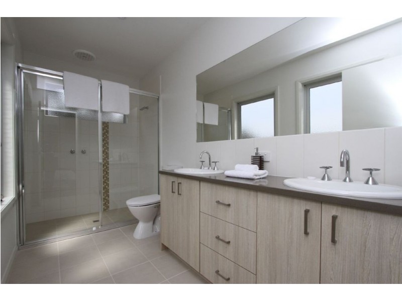 1C Ayr Court, Briar Hill VIC 3088