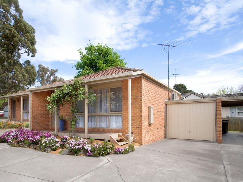 2/21 Cecil Street, Eltham VIC 3095