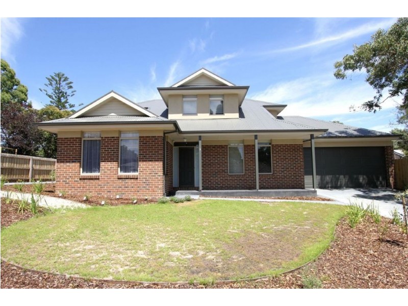 1/63 Mountain View Road, Montmorency VIC 3094