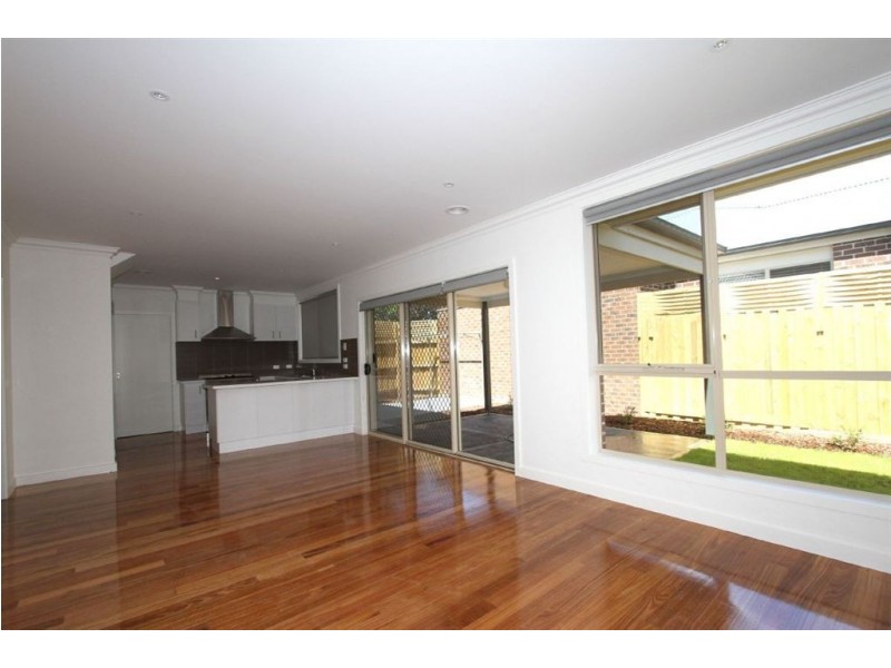 1/63 Mountain View Road, Montmorency VIC 3094