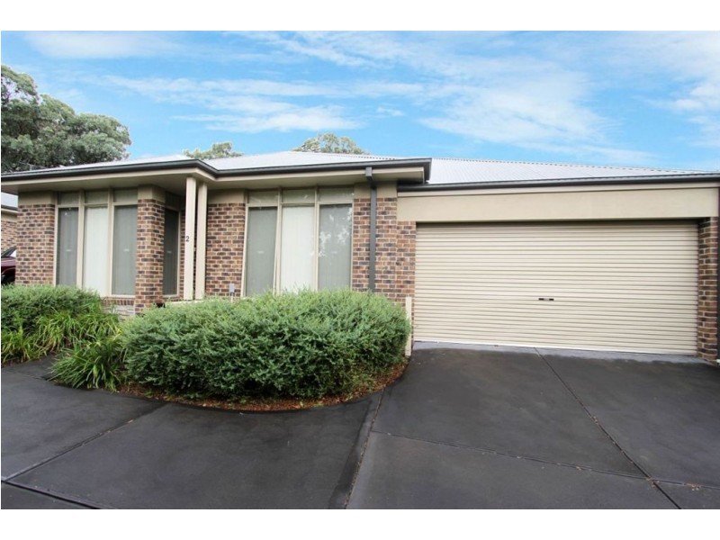 2/57 Fernside Avenue, Briar Hill VIC 3088