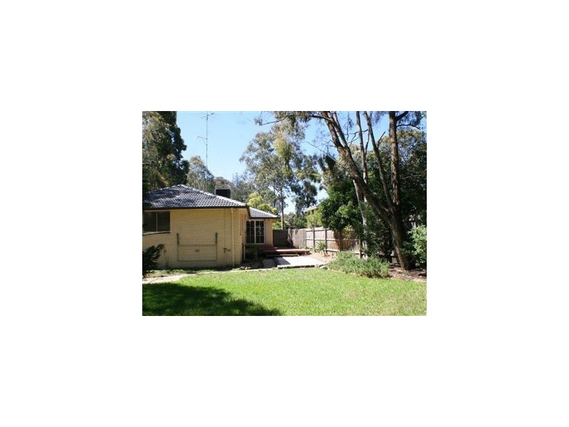 3 Mulgowrie Crt, Greensborough VIC 3088