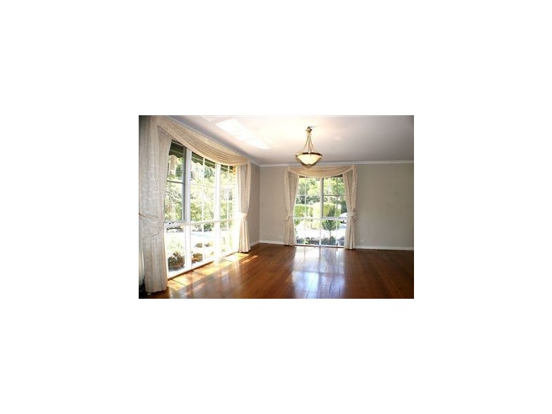 3 Mulgowrie Crt, Greensborough VIC 3088