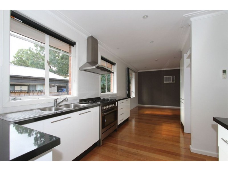 1/25 Lilian Parade, Eltham VIC 3095