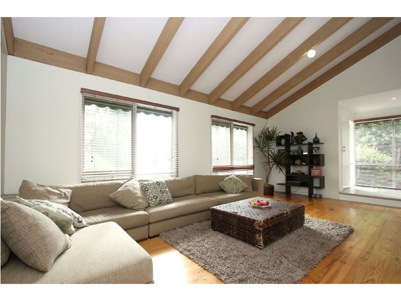 207 Bolton Street, Eltham VIC 3095