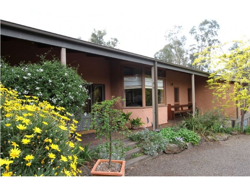 765 Eltham Yarra Glen Road, Kangaroo Ground VIC 3097
