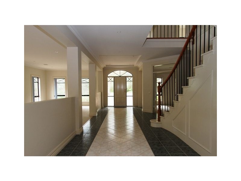 35 Shorts Road, Research VIC 3095