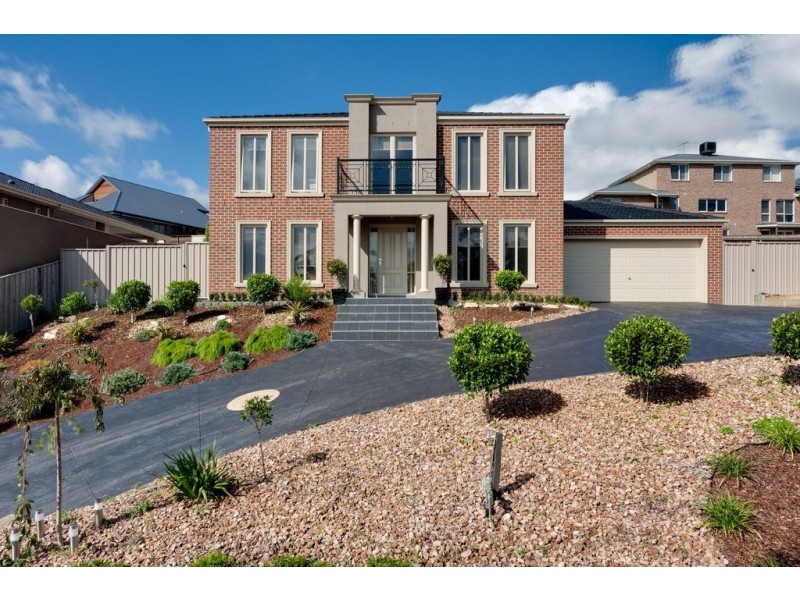 26 Sugar Gum Bvd, Greensborough VIC 3088