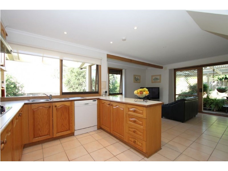 7 Lesay Drive, Greensborough VIC 3088