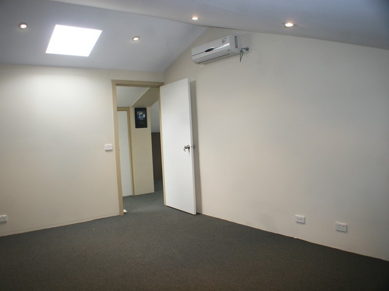 2/165 Para Road, Greensborough VIC 3088