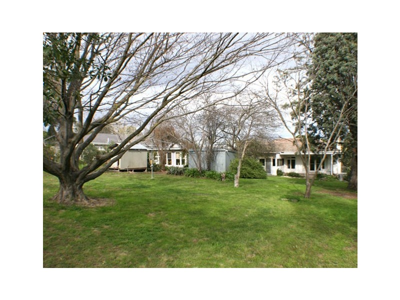 19 Banyule Road, Viewbank VIC 3084