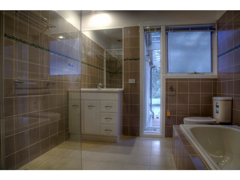 7 Nicholson Close, Research VIC 3095