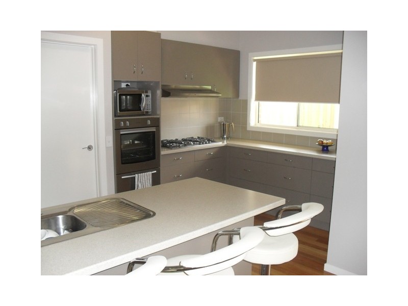 4 DeCameron Way, Mernda VIC 3754