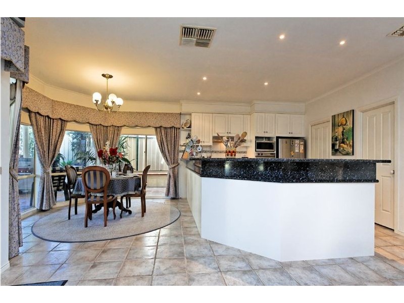 9 Homewood Boulevard, Hallam VIC 3803