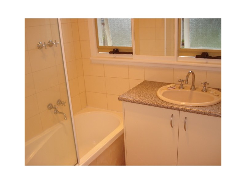 96 A Railway Parade, Dandenong VIC 3175