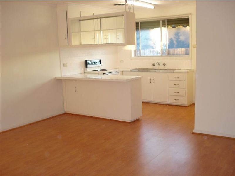 2/13 Olive Street, Dandenong VIC 3175