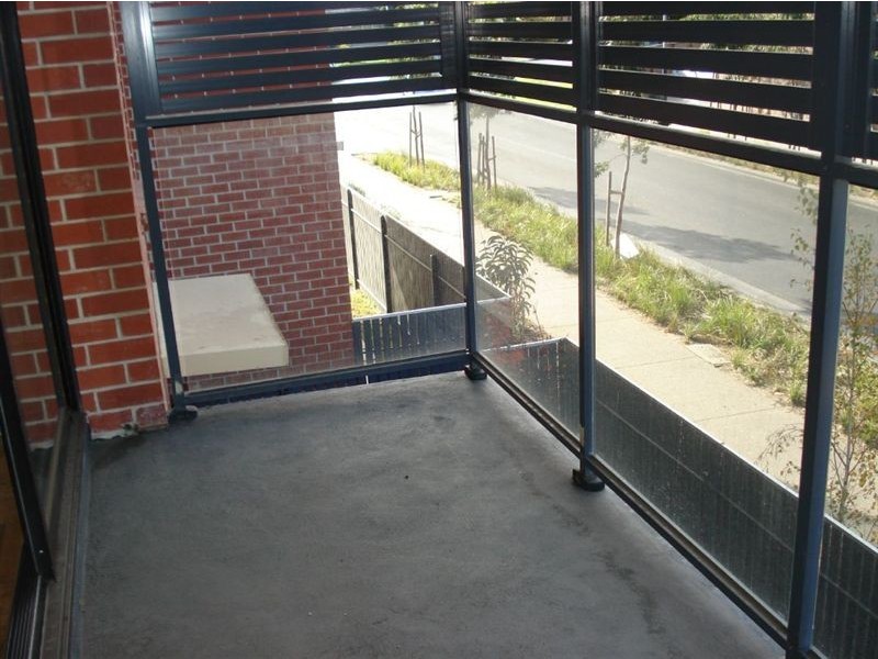 13/28 Burton Avenue, Clayton VIC 3168