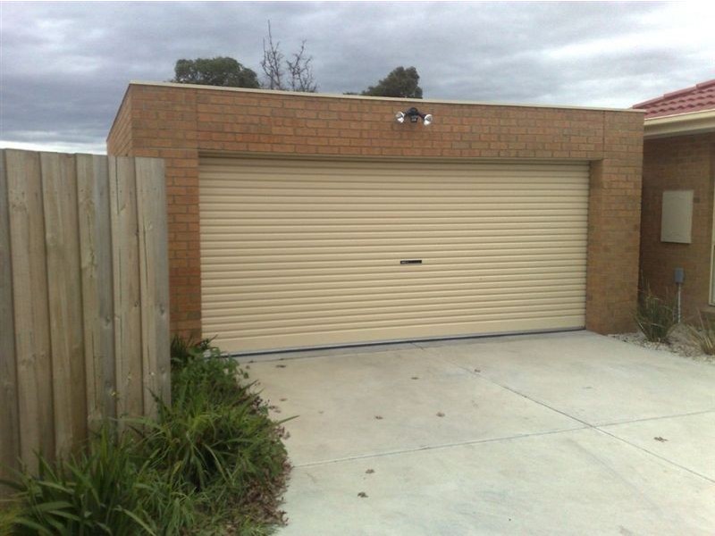 1/12 Burrows Avenue, Dandenong VIC 3175