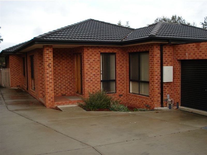 2/8 Jolly Street, Dandenong VIC 3175