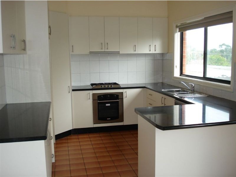 2/8 Jolly Street, Dandenong VIC 3175