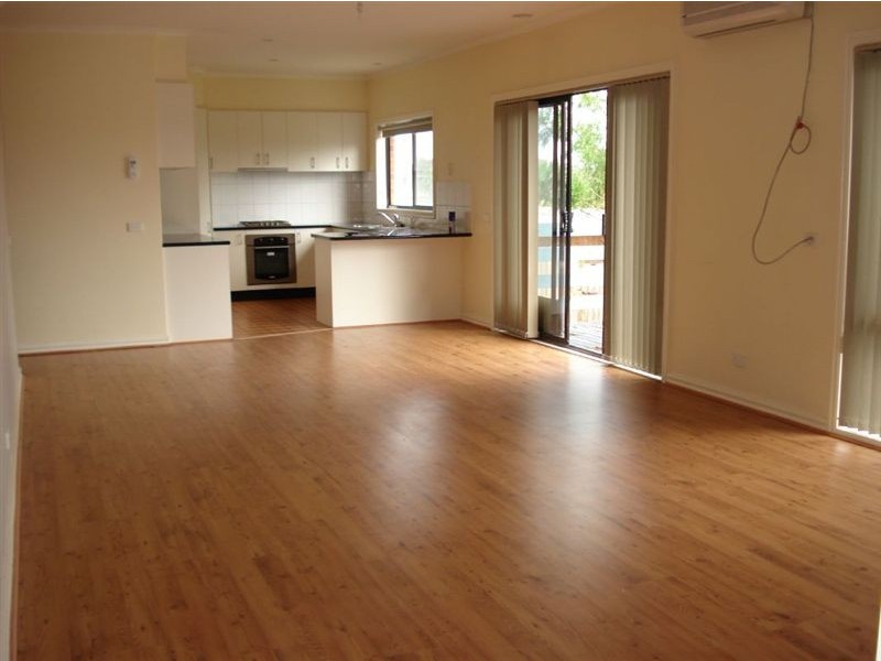 2/8 Jolly Street, Dandenong VIC 3175