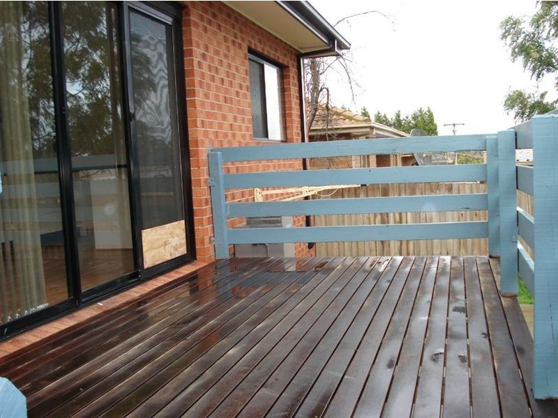 2/8 Jolly Street, Dandenong VIC 3175