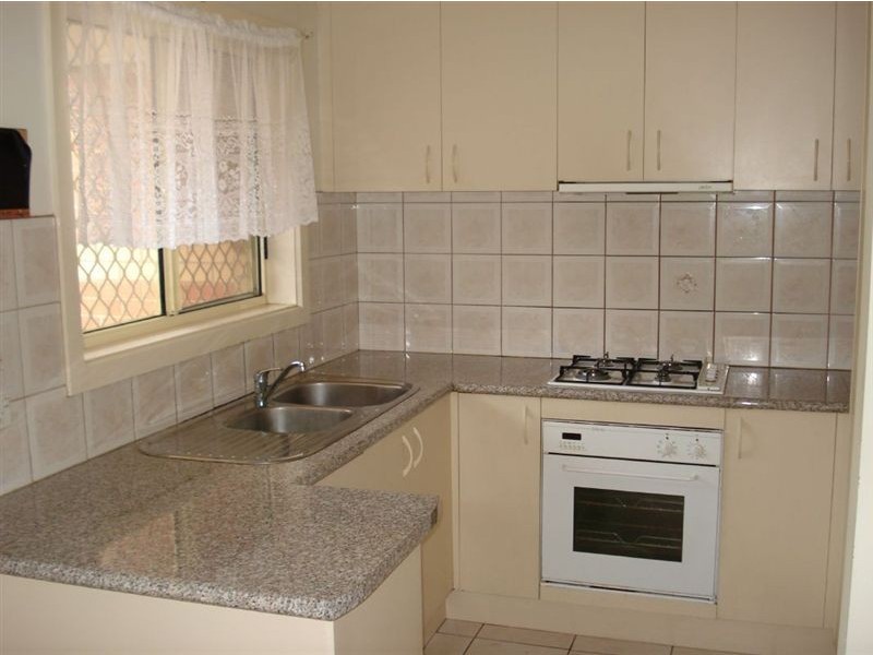 2/69 Hemmings Street, Dandenong VIC 3175