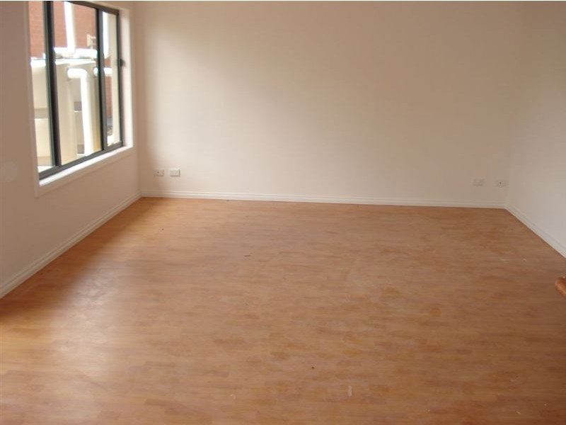 3/12 Olive Road, Eumemmerring VIC 3177