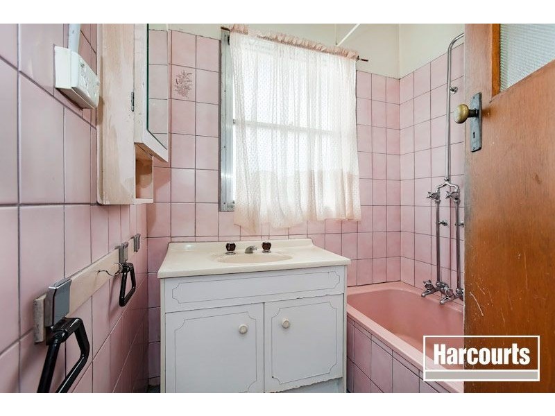 1/1 Rain Court, Doveton VIC 3177