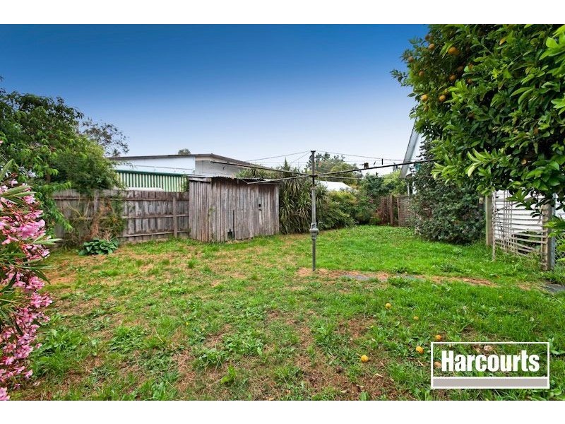1/1 Rain Court, Doveton VIC 3177