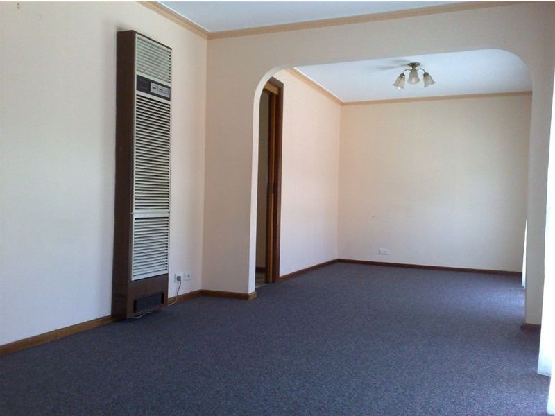 2/14 Stud Road, Dandenong VIC 3175